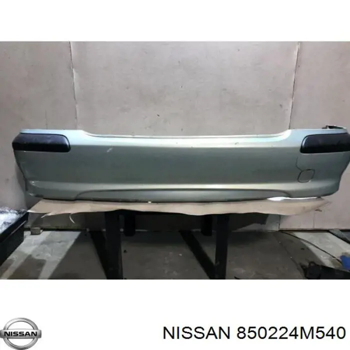 850224M540 Nissan/Infiniti Pára-choque traseiro
