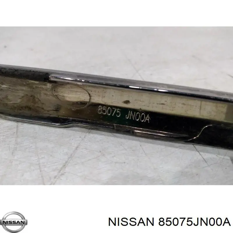 Moldura esquerda do pára-choque traseiro Nissan/Infiniti 85075JN00A preço, a partir de 100,00 USD
