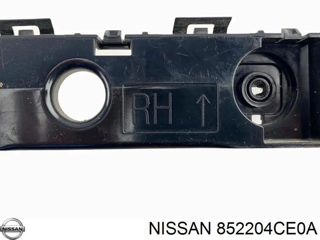 Consola direita do pára-choque traseiro Nissan/Infiniti 852204CE0A