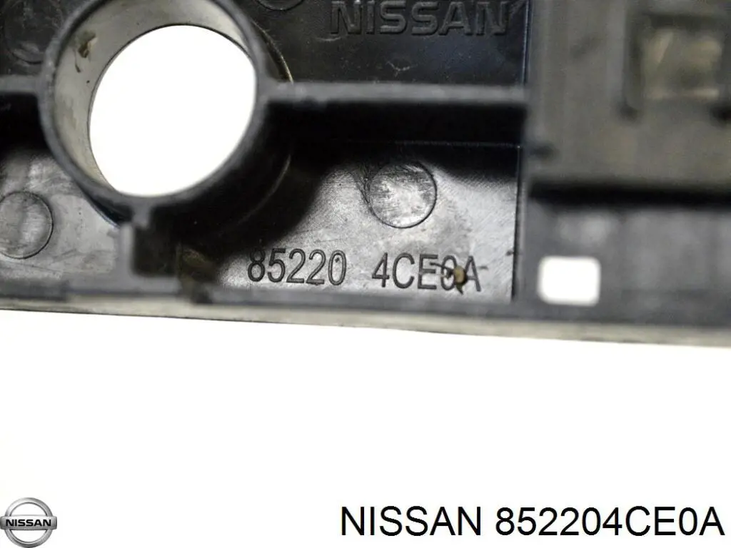 Consola direita do pára-choque traseiro Nissan/Infiniti 852204CE0A preço, a partir de 41,41 USD