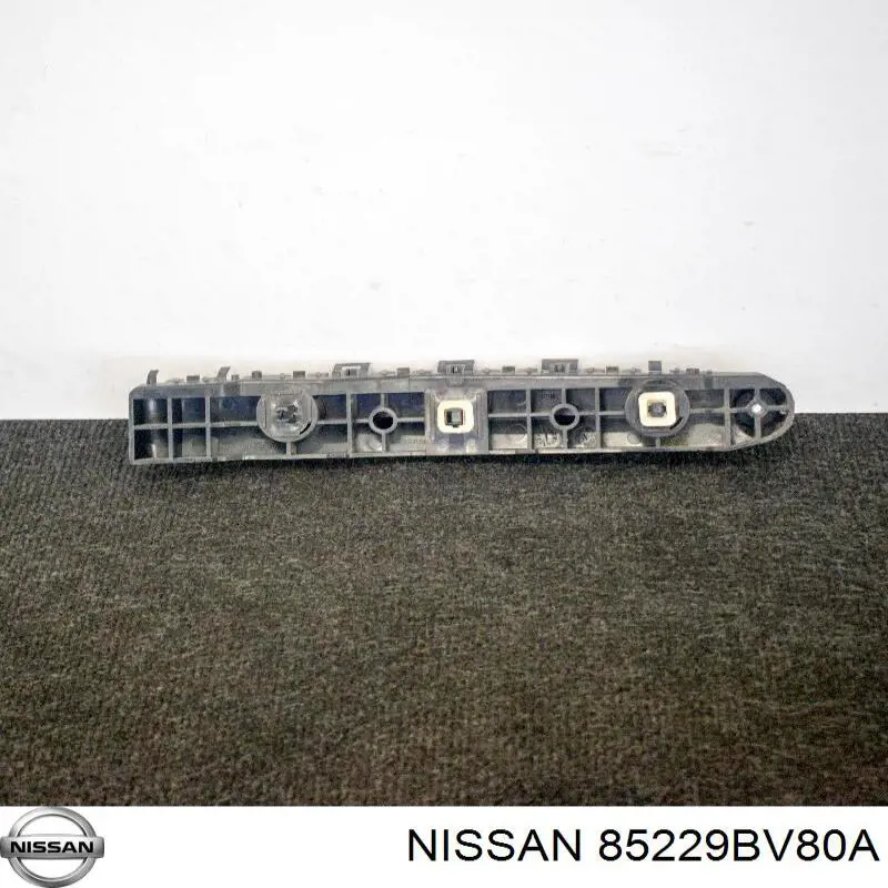 Consola esquerda do pára-choque traseiro Nissan/Infiniti 85229BV80A preço, a partir de 39,43 USD