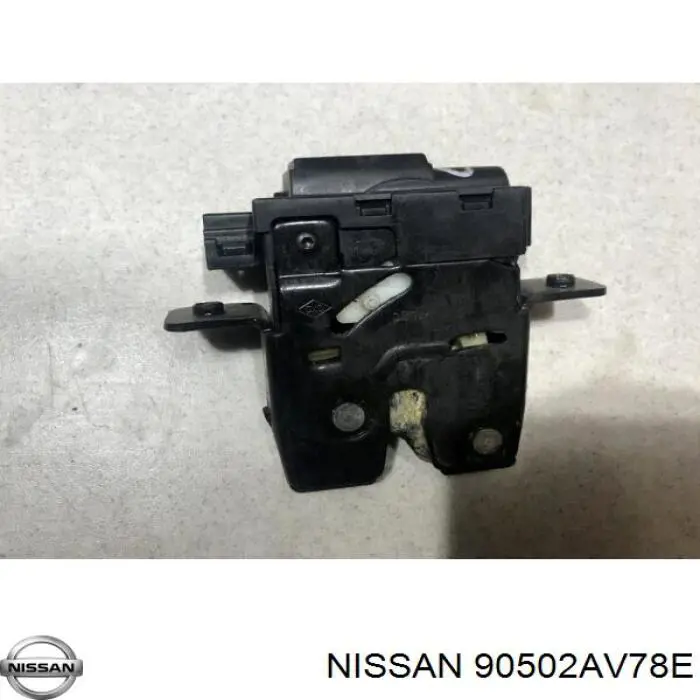 Fecho de tampa de porta-malas (de 3ª/5ª porta traseira) Nissan/Infiniti 90502AV720 preço, a partir de 42,21 USD