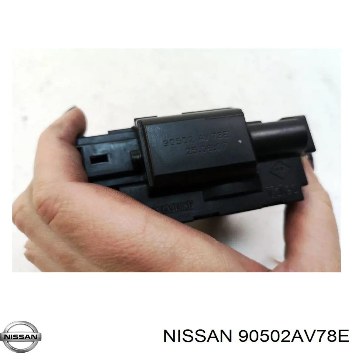 Fecho de tampa de porta-malas (de 3ª/5ª porta traseira) Nissan/Infiniti 90502ED00C preço, a partir de 42,28 USD