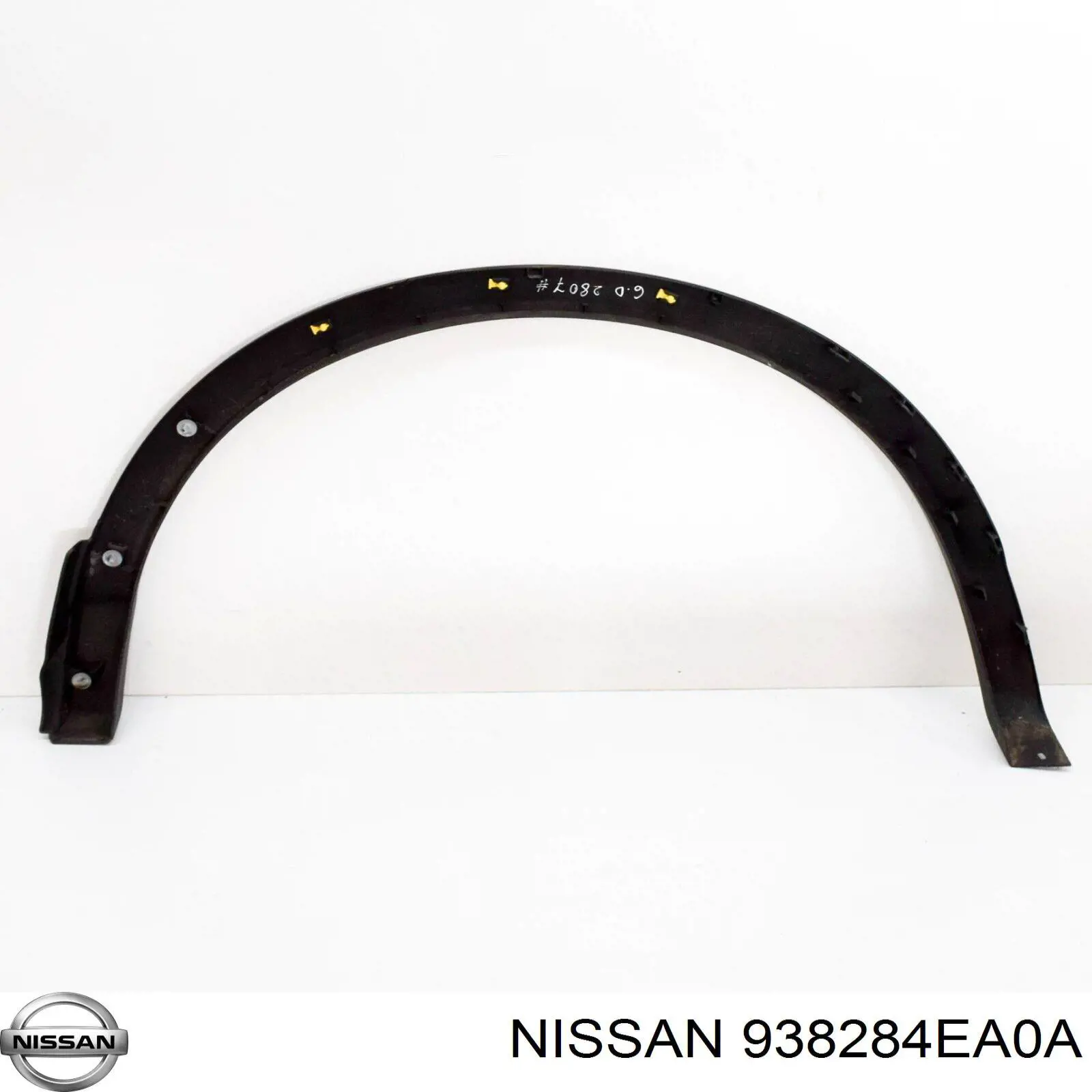 Expansor direito (placa sobreposta) de arco do pára-lama traseiro FPS FP5036378