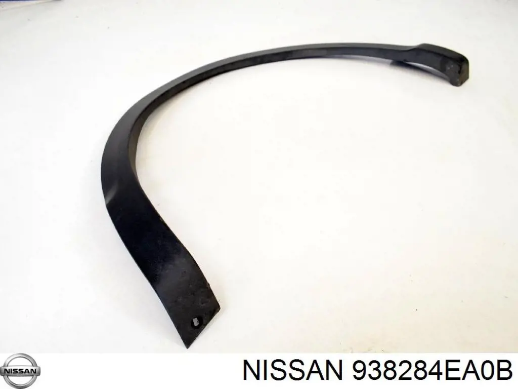 Compre 938284EA0B Nissan/Infiniti Expansor direito (placa sobreposta) de arco do pára-lama traseiro