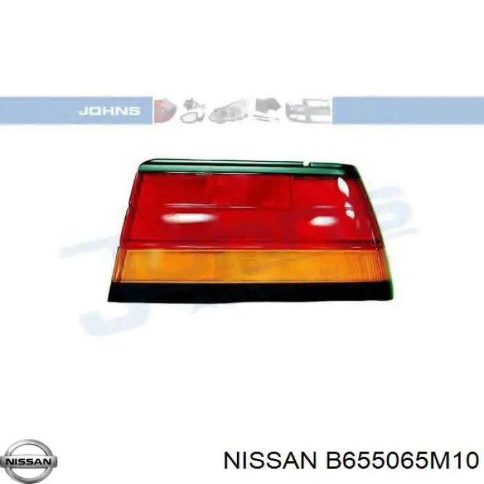 Lanterna traseira direita Nissan Sunny II N13