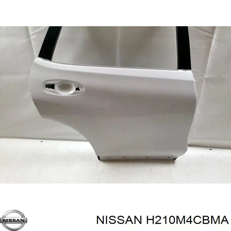 H210M4CBMA Nissan/Infiniti Porta traseira direita