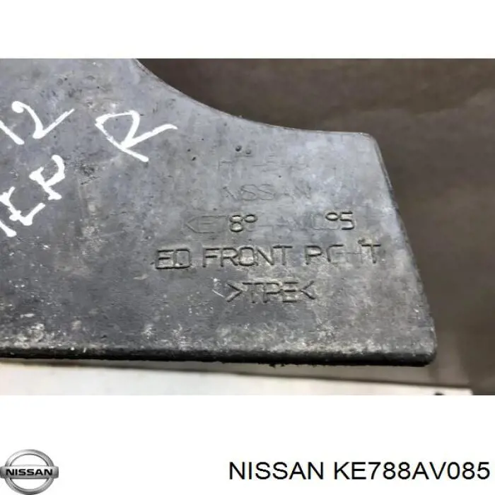 Protetores de lama dianteiros, kit Nissan Primera  P12