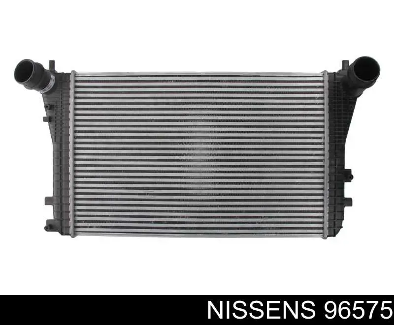 Radiador de intercooler Nissens 96575 preço, a partir de 86,27 USD