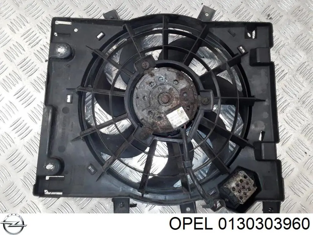 0130303960 Opel Ventilador elétrico de esfriamento montado (motor + roda de aletas)