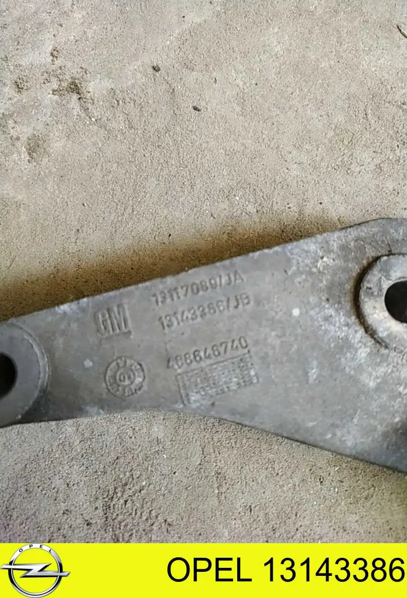 Consola de coxim (apoio) traseira de motor Opel 13143386 preço, a partir de 32,76 USD