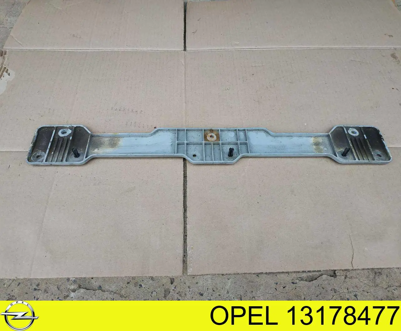 1400781 Opel 