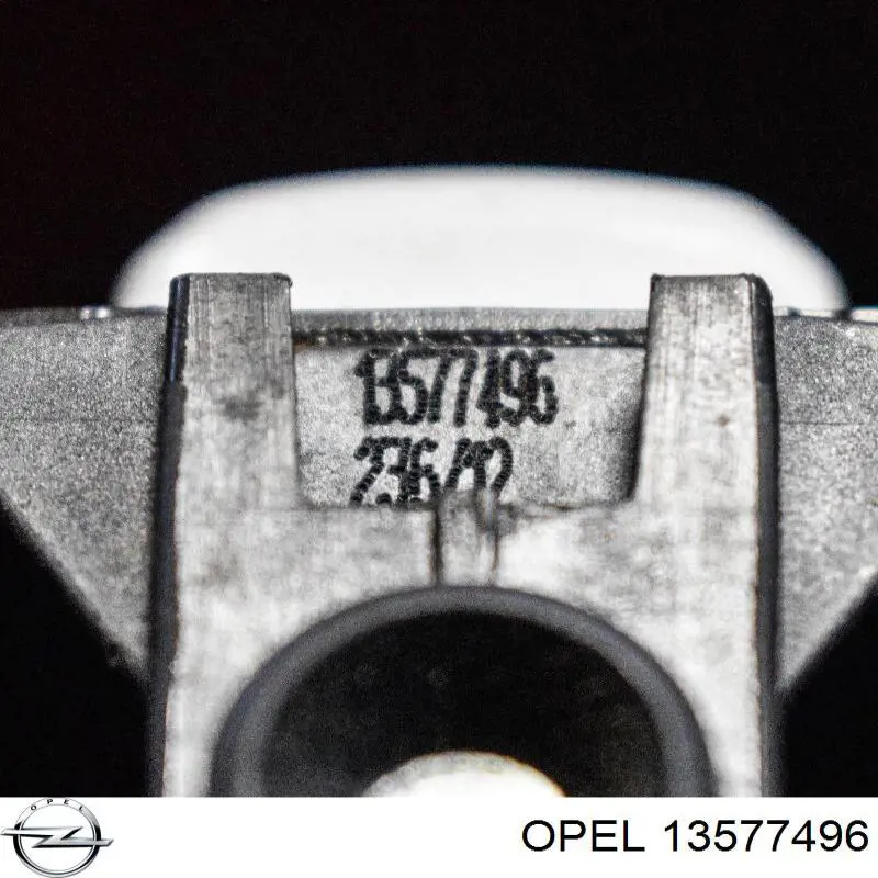 13577496 Opel Suporte de maçaneta externa da porta dianteira esquerda