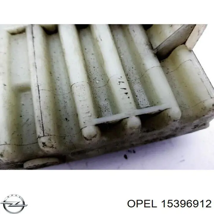 Regulador de revoluções de ventilador de esfriamento (unidade de controlo) 15396912 Opel