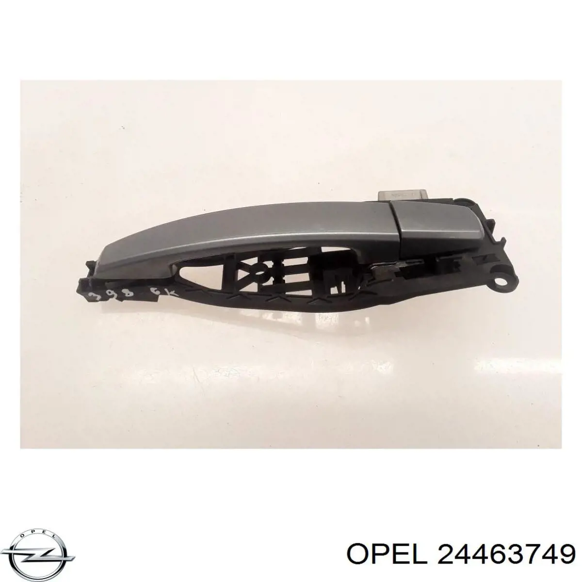 24463749 Opel Suporte de maçaneta externa da porta traseira esquerda