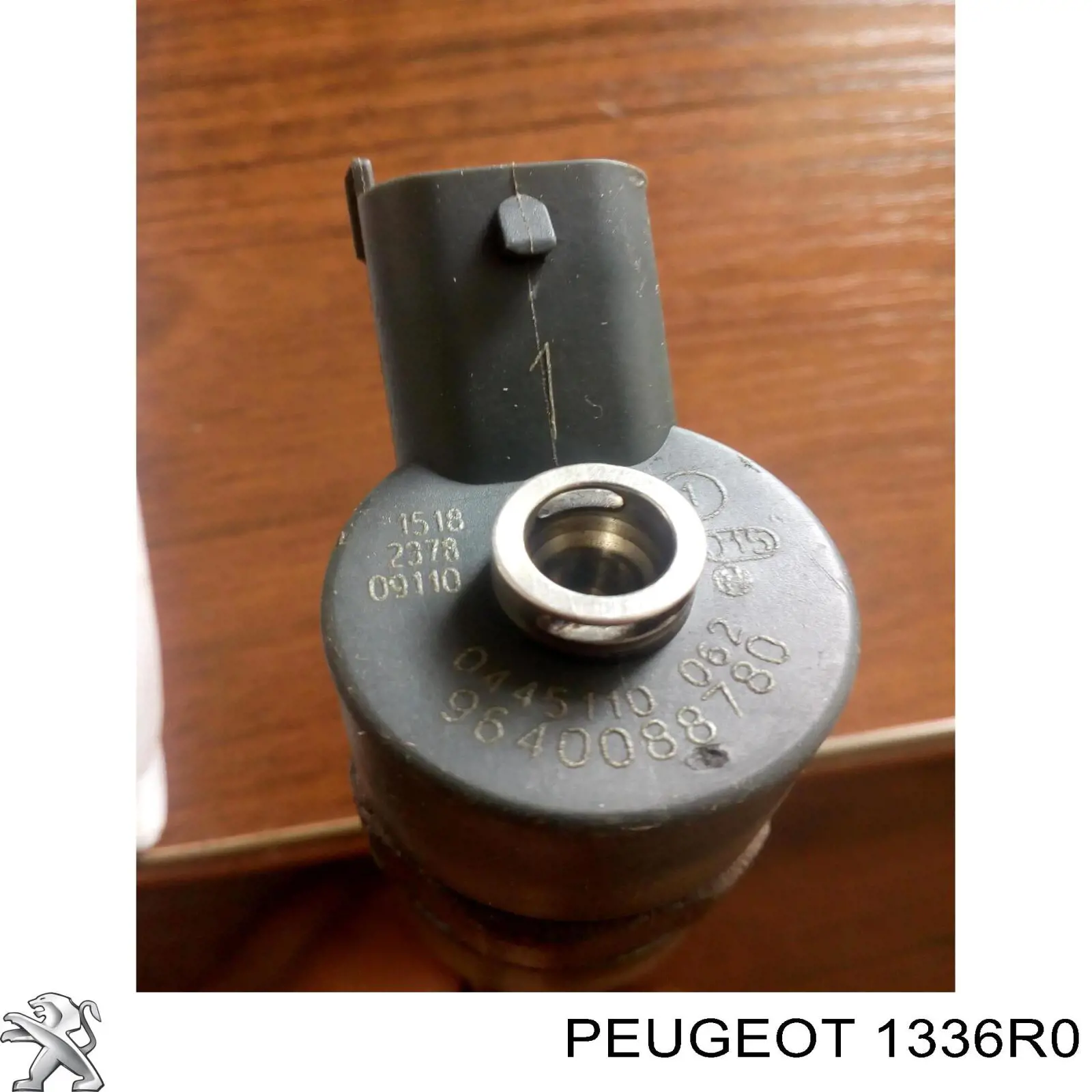 1336R0 Peugeot/Citroen Flange do sistema de esfriamento (união em T)