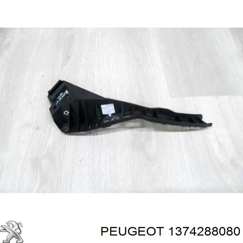 1374288080 Fiat/Alfa/Lancia Consola do pára-choque dianteiro direito