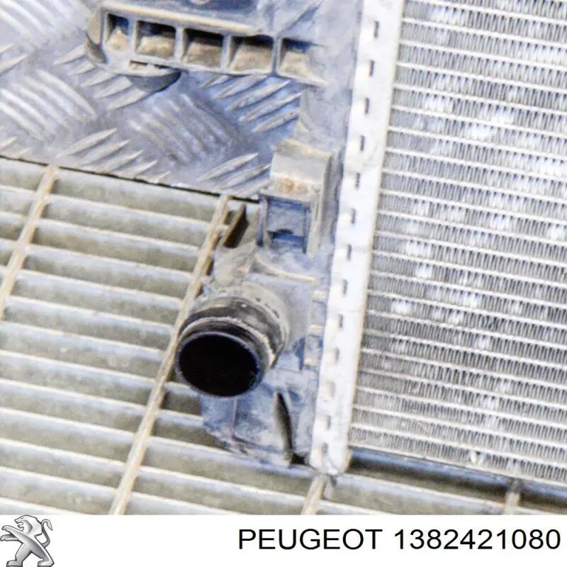 Radiador de esfriamento de motor Peugeot/Citroen 1382421080 preço, a partir de 143,52 USD
