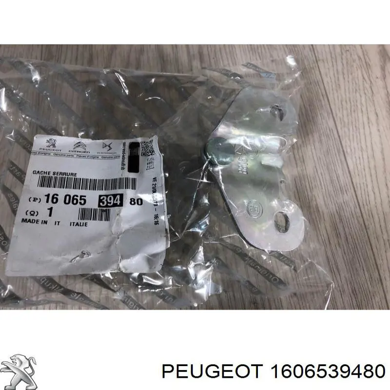 Compre 1606539480 Peugeot/Citroen Gozno de garra (parte complementar) esquerdo inferior de fecho da porta traseira batente