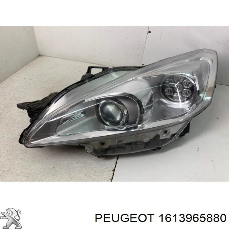Luz esquerda VALEO 046866 preço, a partir de 917,58 USD
