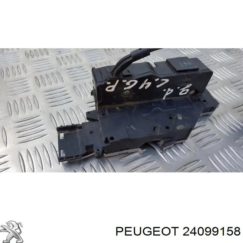 Compre 24099158 Peugeot/Citroen Fecho da porta traseira direita