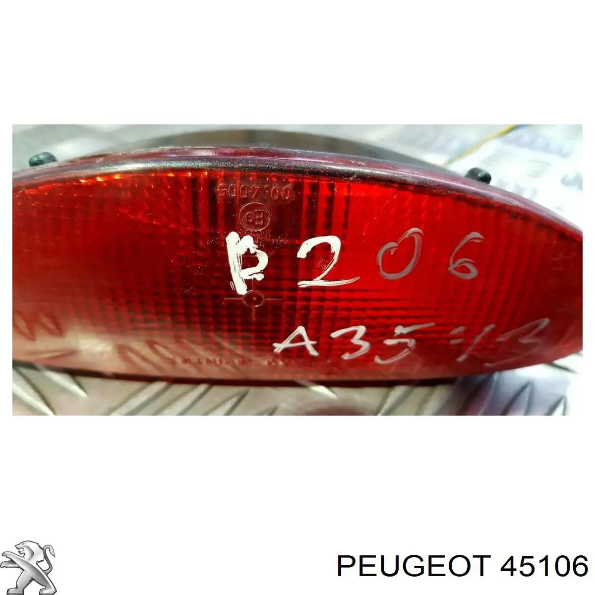 Lanterna de nevoeiro traseira Peugeot/Citroen 45106 preço, a partir de 14,97 USD