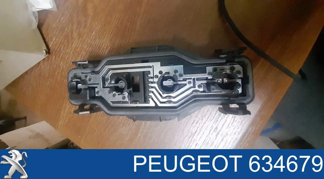 Circuito de contato da luz traseira Peugeot/Citroen 0000634679 preço, a partir de 33,63 USD