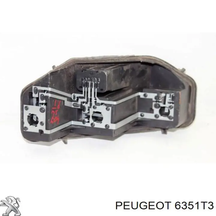 Lanterna traseira direita externa Peugeot/Citroen 6351T3 preço, a partir de 115,98 USD