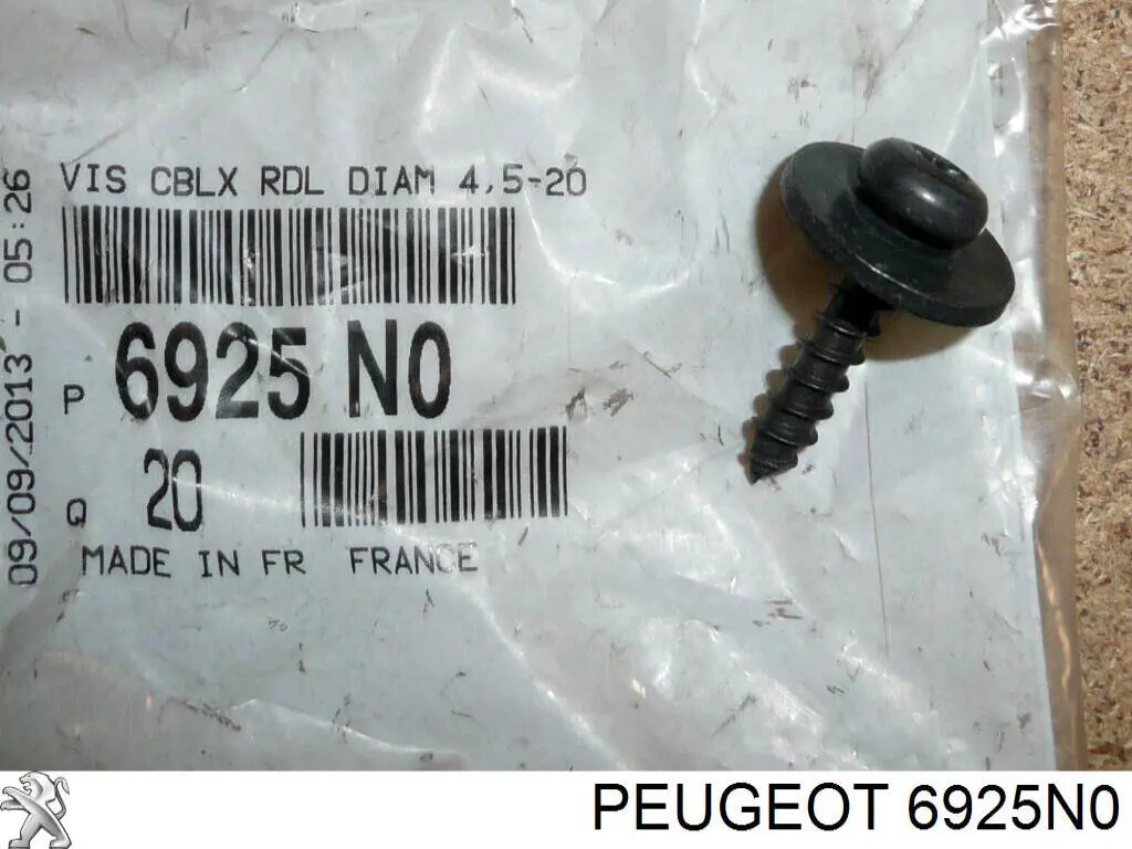 6925N0 Peugeot/Citroen Parafuso (porca) de fixação