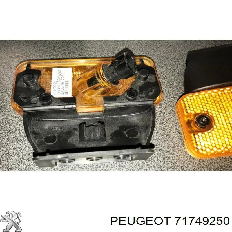 Compre 71749250 Peugeot/Citroen Posição lateral (furgão)