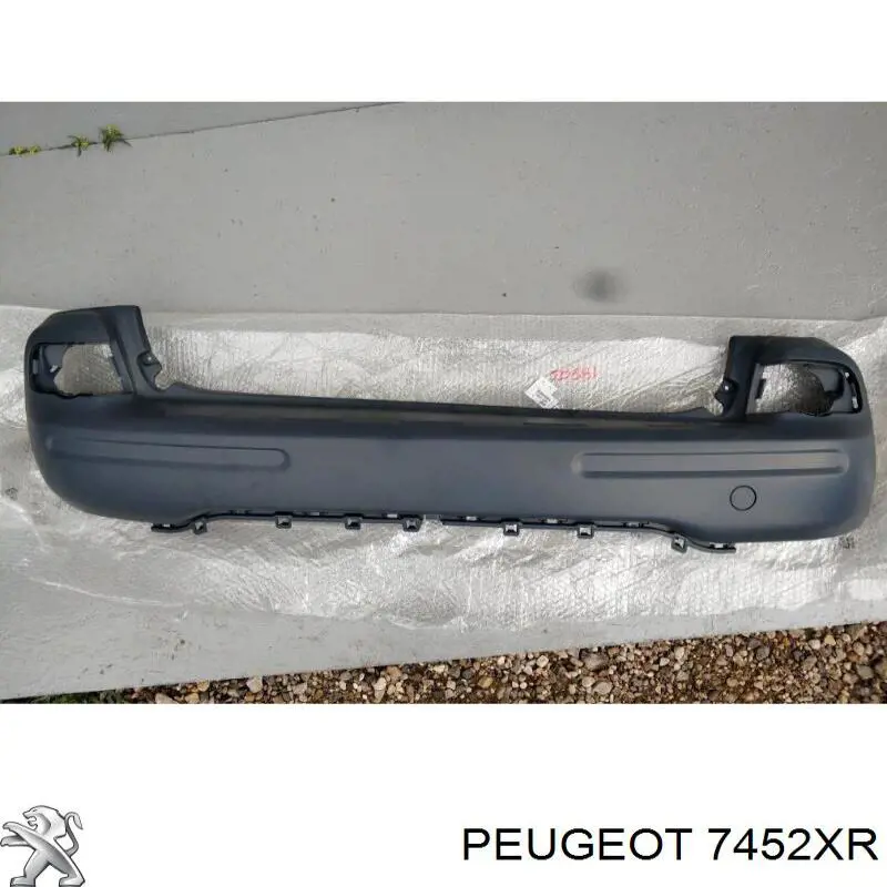 7452XR Peugeot/Citroen Pára-choque traseiro
