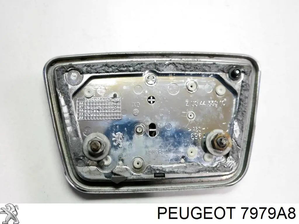Isolamento de ruído da capota Peugeot 406  8B
