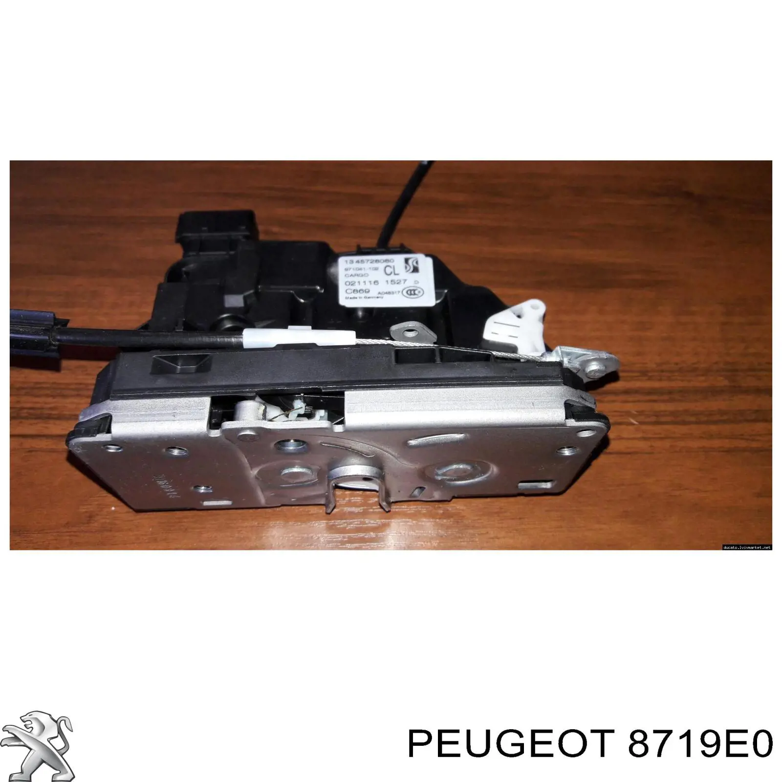 8719E0 Peugeot/Citroen Fecho da porta traseira direita batente
