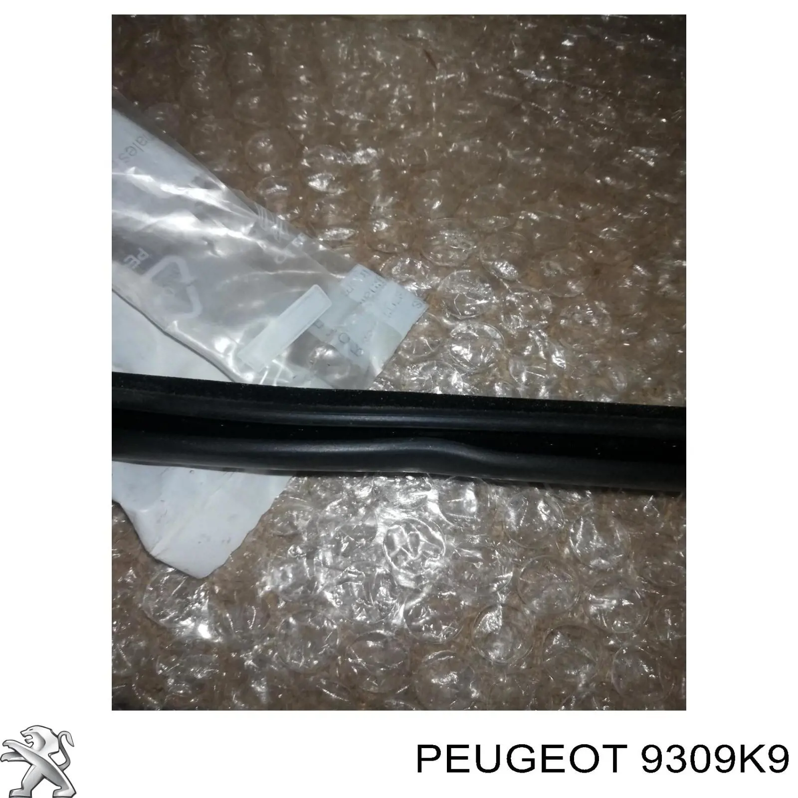 Compactador externo de vidro da porta dianteira esquerda (chapa) Peugeot/Citroen 9309K9 preço, a partir de 53,48 USD