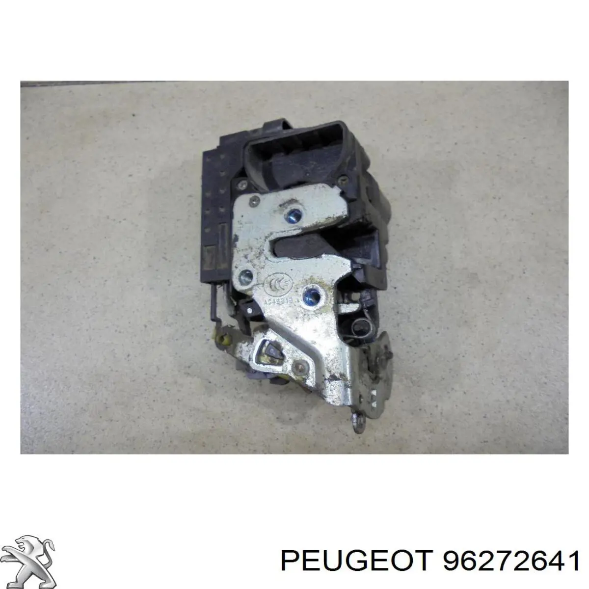 Fecho da porta dianteira esquerda Peugeot/Citroen 96272641 preço, a partir de 51,17 USD