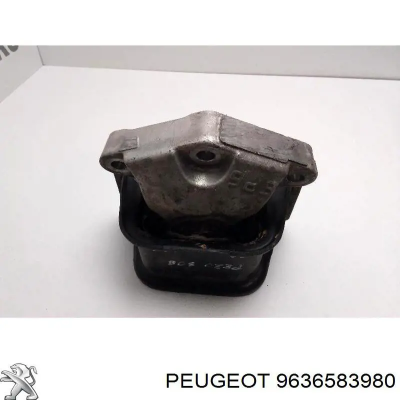 9636583980 Peugeot/Citroen Coxim (suporte) direito superior de motor