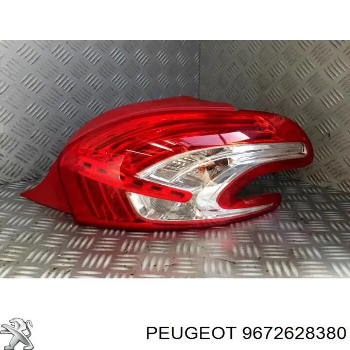 9672628380 Peugeot/Citroen Lanterna traseira direita