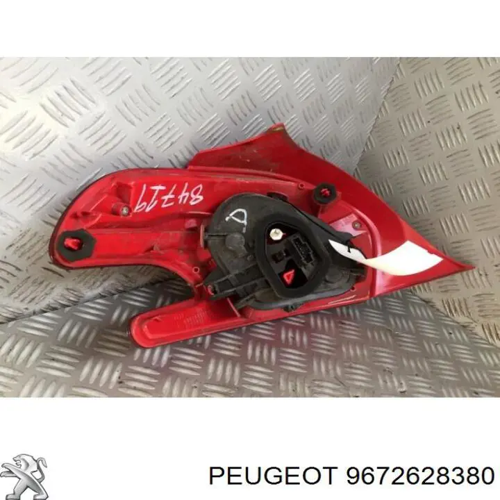 Lanterna traseira direita Peugeot/Citroen 9672628380 preço, a partir de 91,94 USD