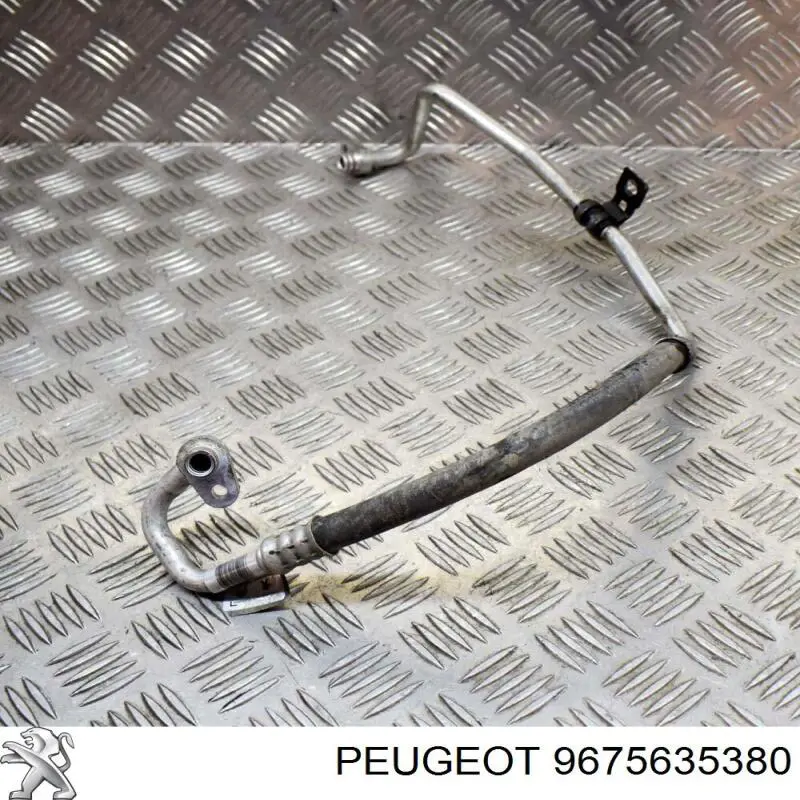 Mangueira de aparelho de ar condicionado, desde o compressor até o radiador 9675635380 Peugeot/Citroen