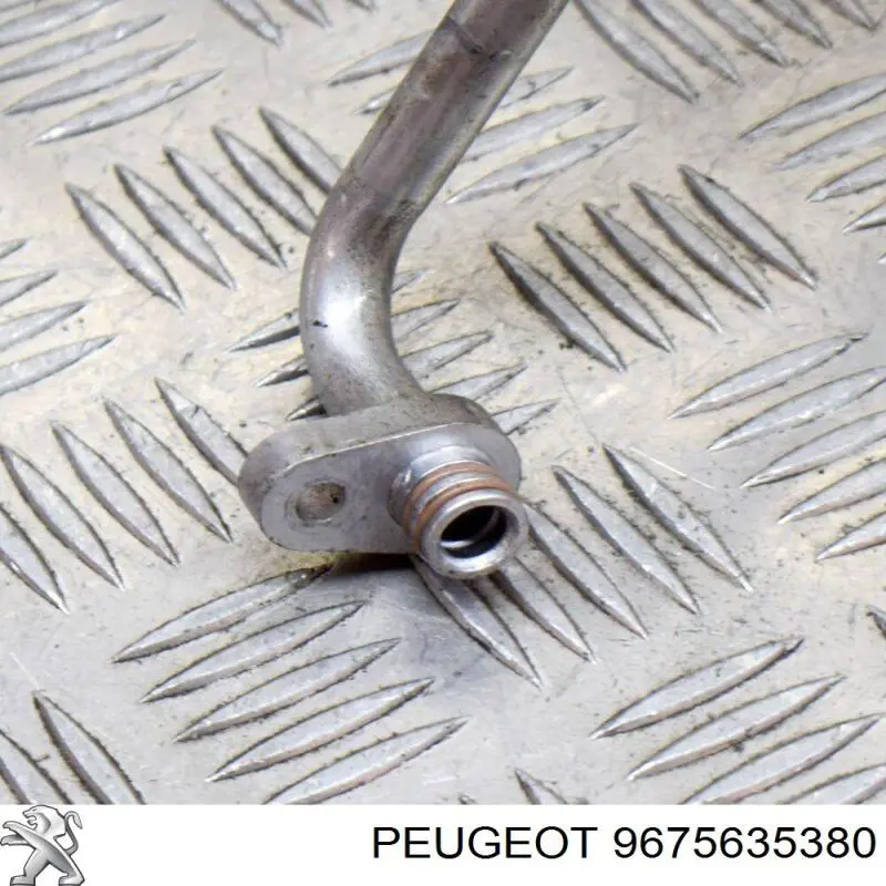 Mangueira de aparelho de ar condicionado, desde o compressor até o radiador Peugeot/Citroen 9675635380