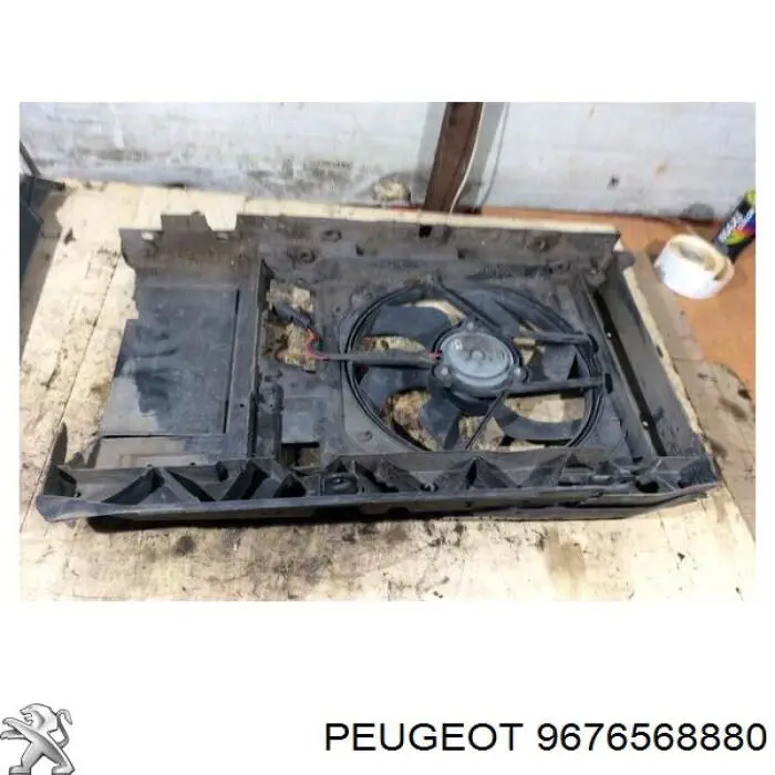 9676568880 Peugeot/Citroen Suporte do radiador montado (painel de montagem de fixação das luzes)