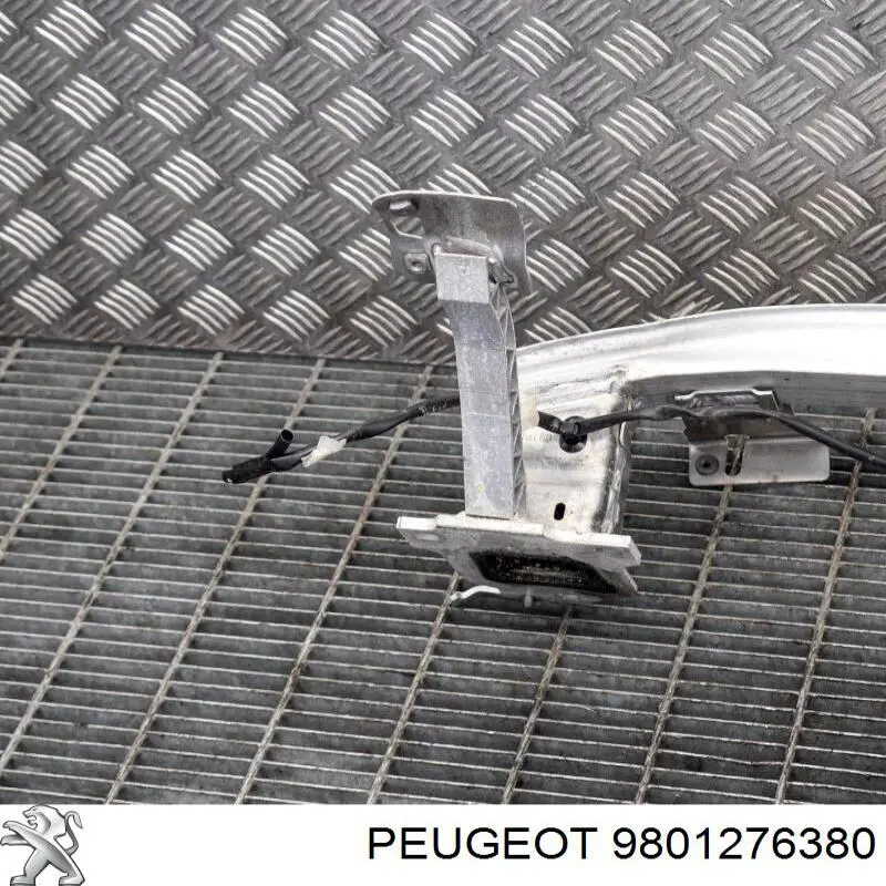 Compre 533940 Klokkerholm Reforçador do pára-choque dianteiro