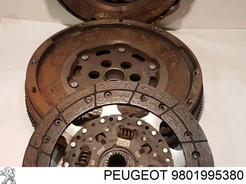 Volante de motor Peugeot/Citroen 9812079680