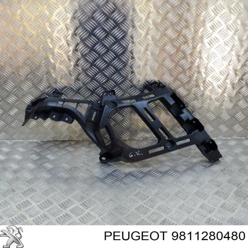 9811280480 Peugeot/Citroen Guia esquerda do pára-choque traseiro