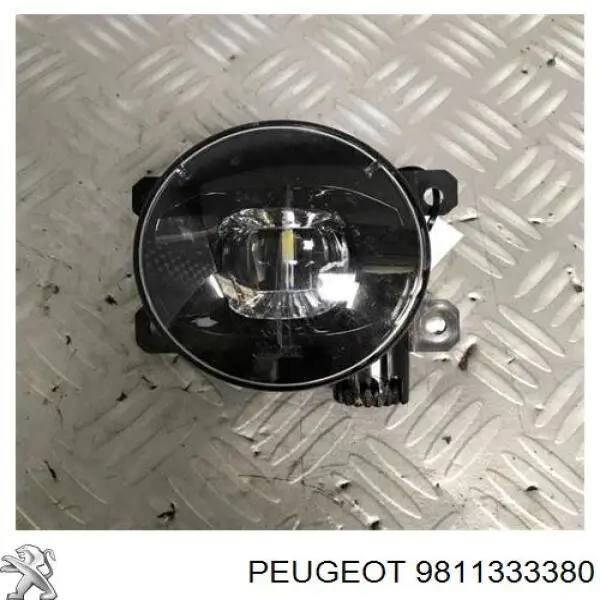 Luzes de nevoeiro esquerdas/direitas Renault (RVI) 9811333380