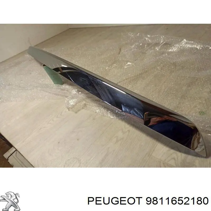 Compre 9811652180 Peugeot/Citroen Moldura central do pára-choque traseiro