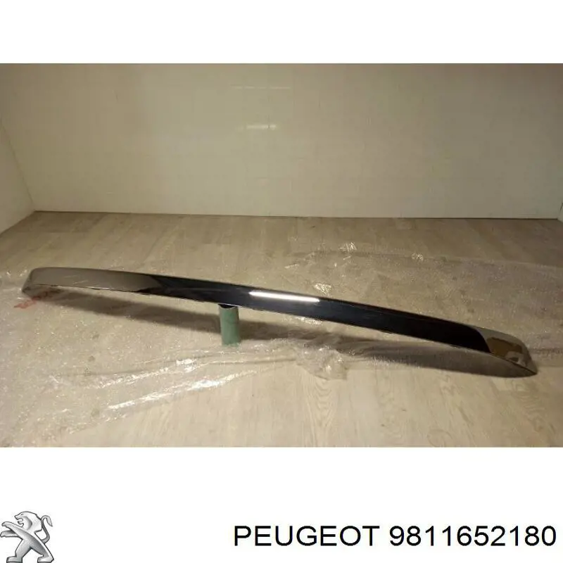 9811652180 Peugeot/Citroen Moldura central do pára-choque traseiro