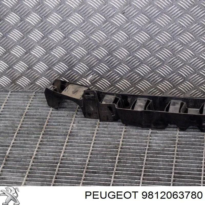 Reforçador do pára-choque dianteiro Peugeot/Citroen 9812063780 preço, a partir de 79,95 USD