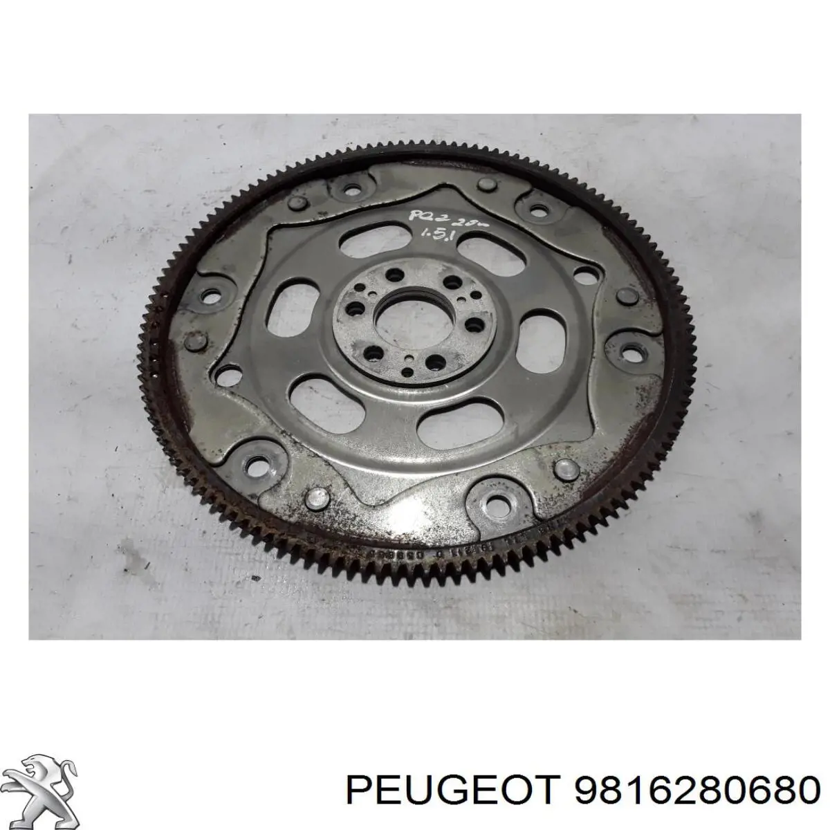 Volante de motor Peugeot 2008 II 