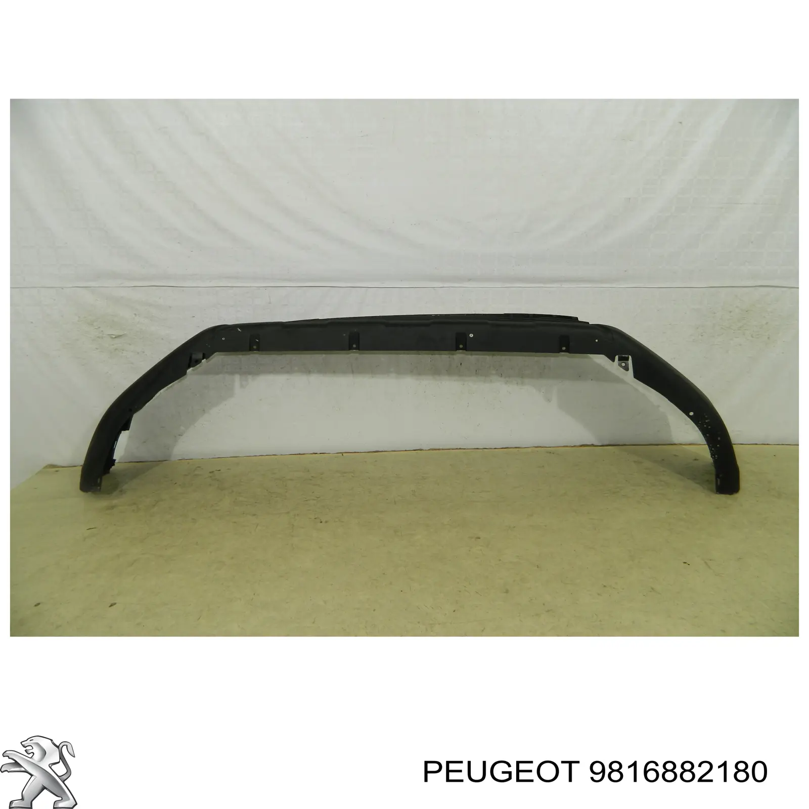 Compre 9816882180 Peugeot/Citroen Pára-choque dianteiro, parte inferior